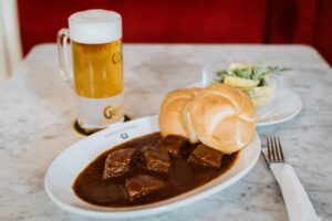 Speisekarte BIO Gulasch von der BIO Weidekalbin